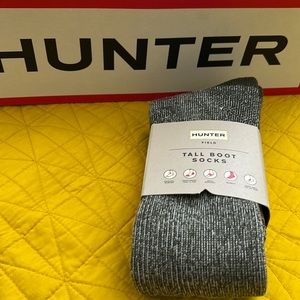 Brand new Hunter Field Tall socks